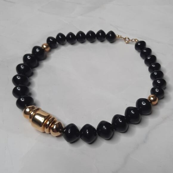 None and/or Unknown Jewelry - Black Beaded Necklace Gold Tone Accents